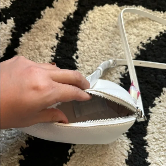 NWT Kate Spade Arctic Friends Polar Bear Crossbody - Picture 11 of 12